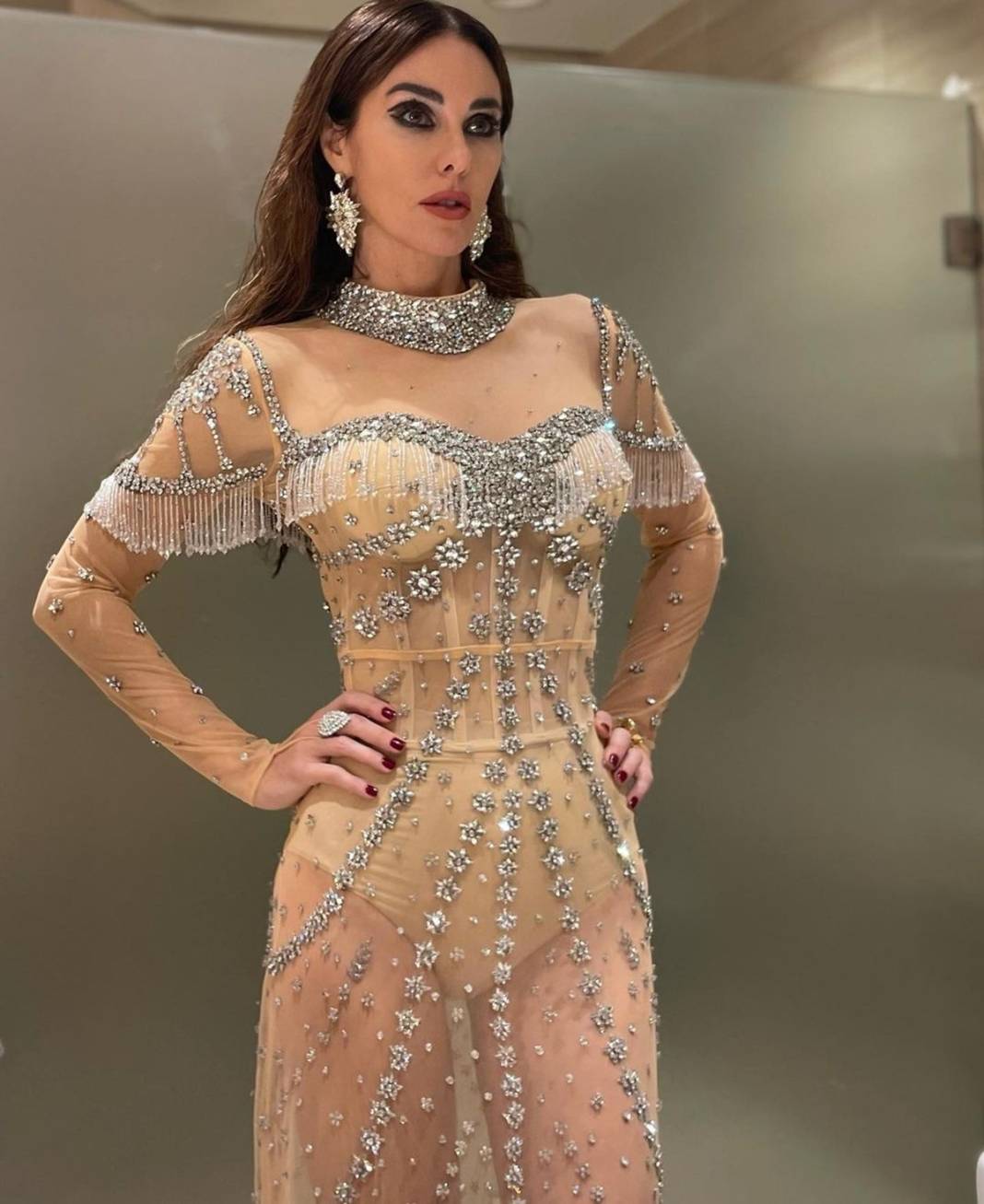 Defne Samyeli kıyafetiyle takipçilerinin diline düştü! O detay anında ortaya çıktı 8